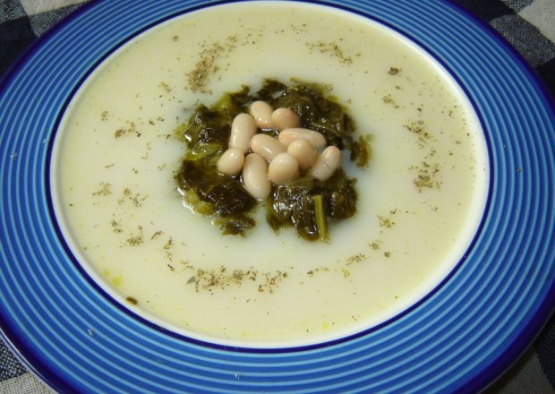 Fotografia przedstawiająca Zupa fasolowa ze szczawiem