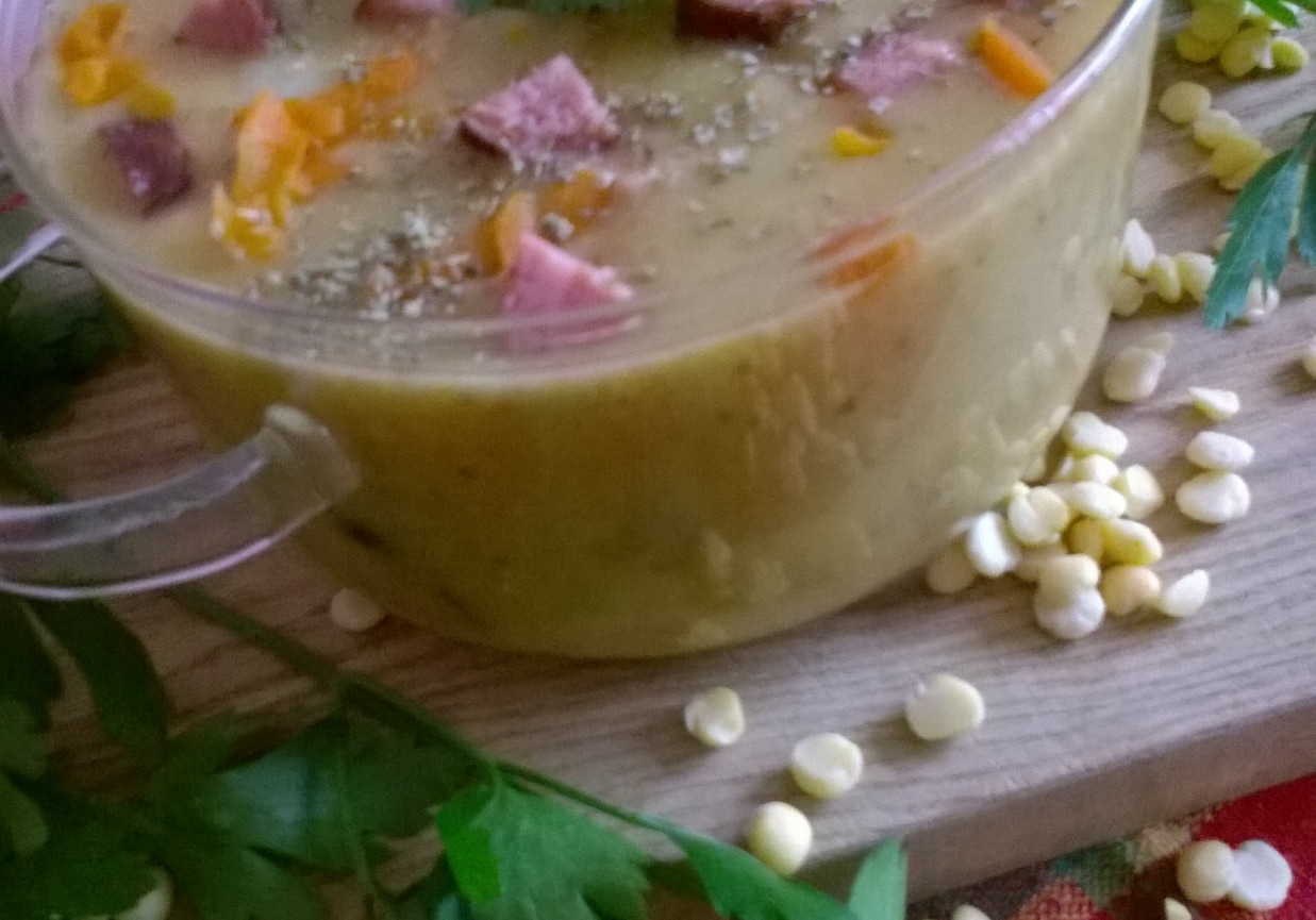 Zupa grochowa blendowana foto
