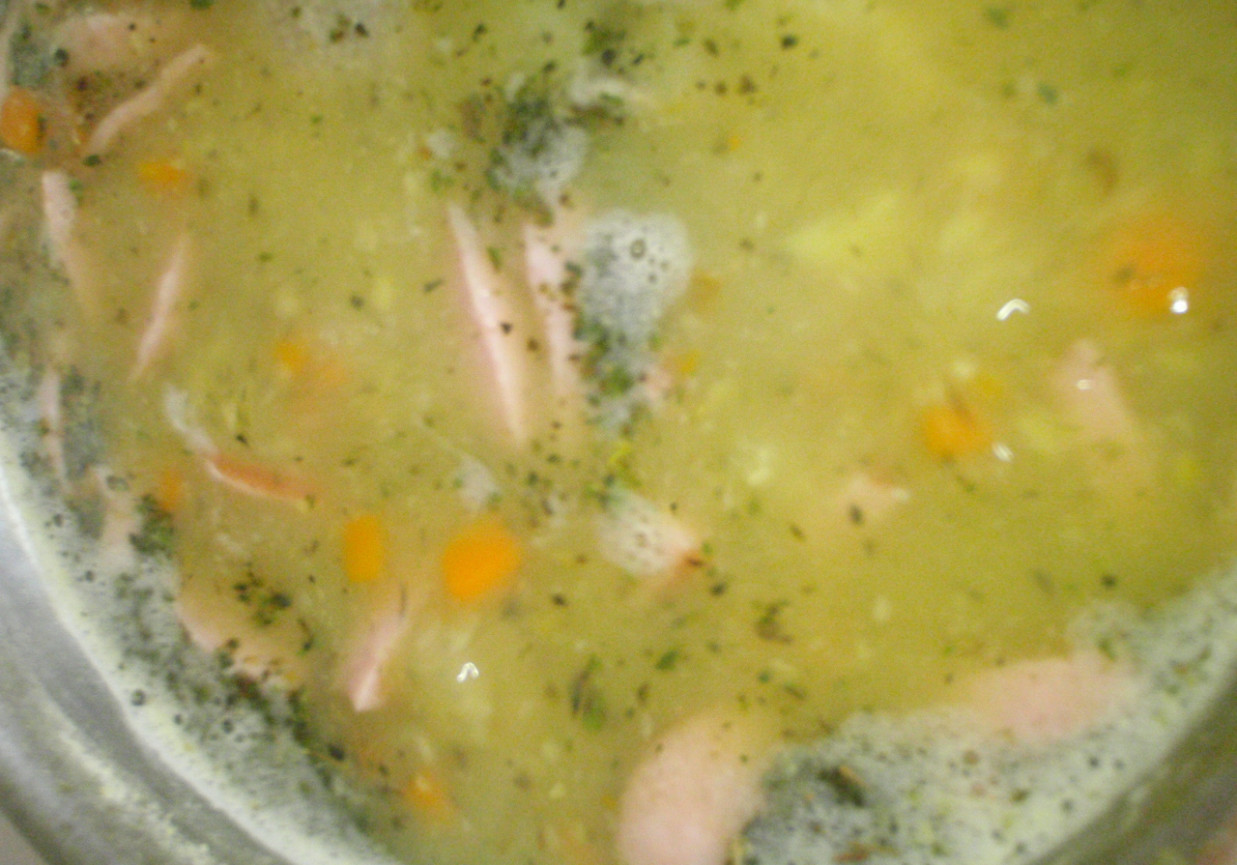 Zupa grochowa na ostro foto