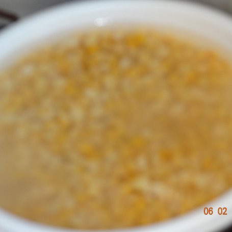 Krok 3 - Zupa grochowa z boczkiem i kiełbasą foto