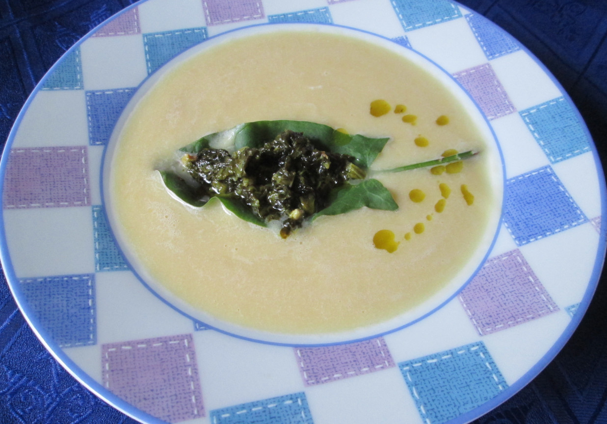 Zupa grochowa ze szczawiem foto