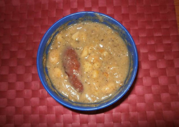 Fotografia przedstawiająca Zupa grochowa.