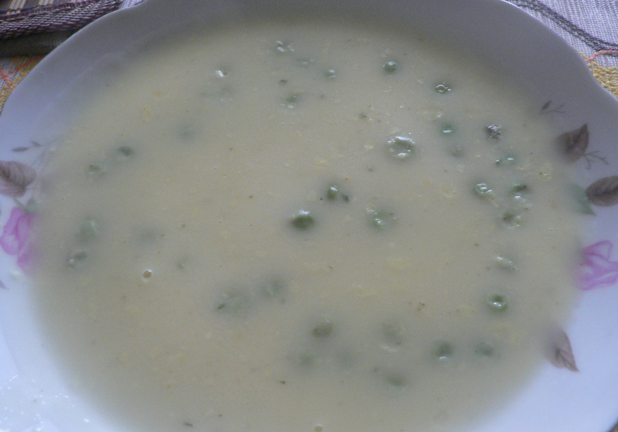 Zupa groszkowa foto