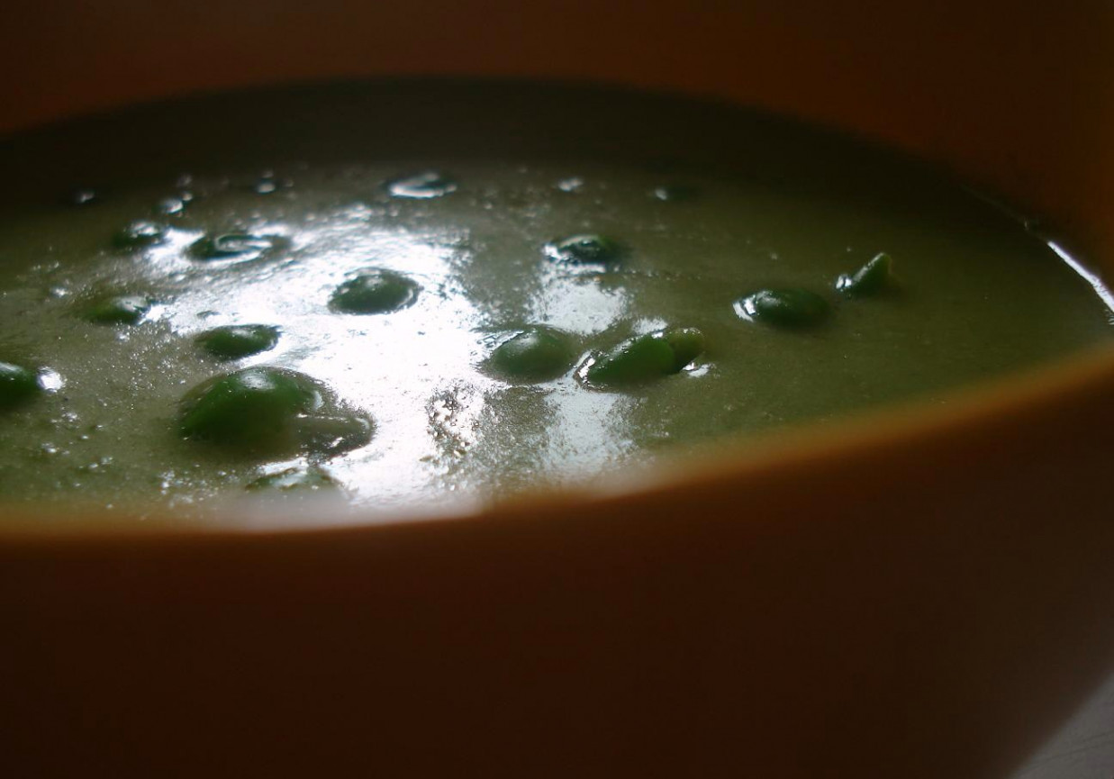 Zupa groszkowo- śmietankowa foto