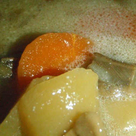 Krok 5 - Zupa grzybowa na wywarze z gęsi foto