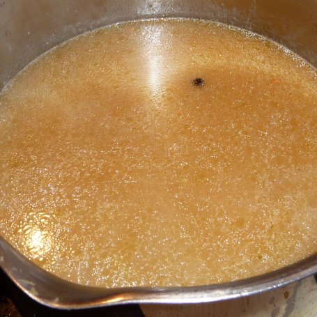 Krok 4 - Zupa grzybowa z pęczakiem foto