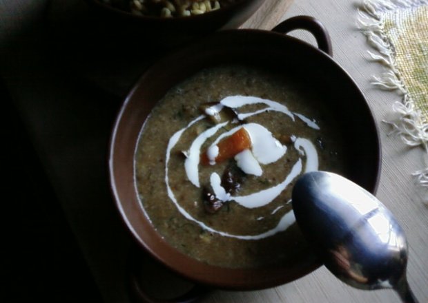Fotografia przedstawiająca Zupa grzybowa z pęczakiem.
