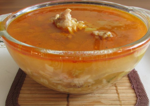 Fotografia przedstawiająca zupa gulaszowa hanbesa