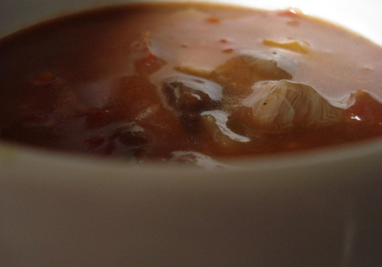 Zupa gulaszowa z grzybami foto