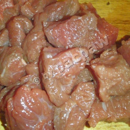 Krok 3 - Zupa gulaszowa z kaszą jęczmienną i topinamburem foto