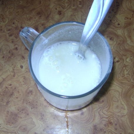 Krok 5 - Zupa gulaszowa z makaronem. foto