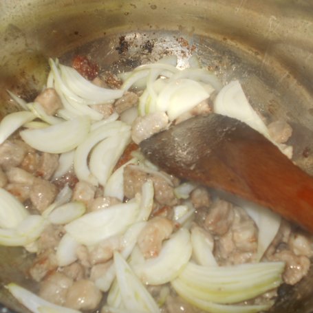 Krok 3 - Zupa gulaszowa z szynką foto