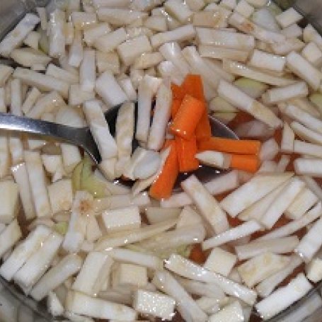 Krok 3 - Zupa jarzynowa z cukinią foto