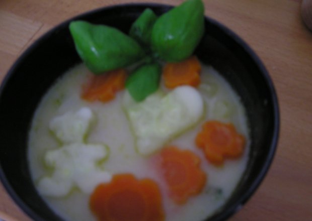 Fotografia przedstawiająca Zupa jarzynowa z cukinią