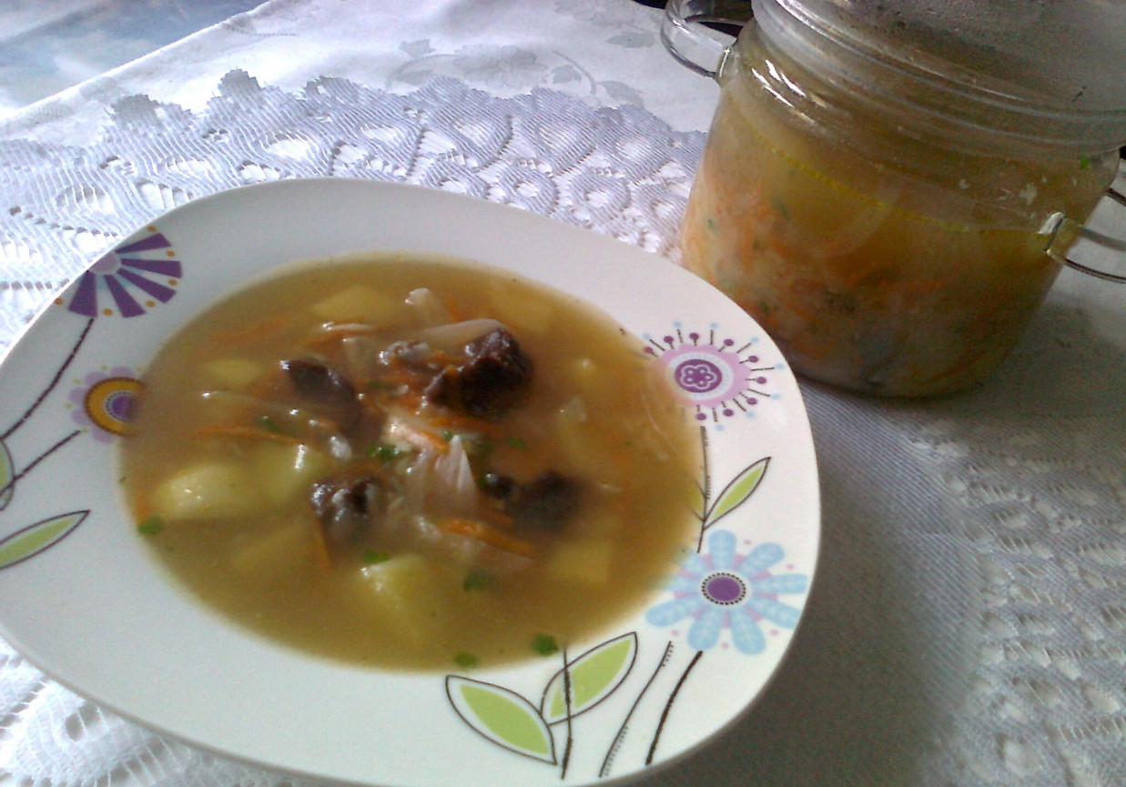 Zupa jarzynowa z kaszą manną i grzybami foto