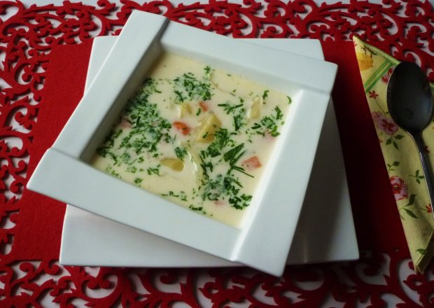 Fotografia przedstawiająca Zupa jarzynowa z kaszą