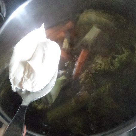Krok 6 - Zupa jarzynowa z soczewicą :) foto