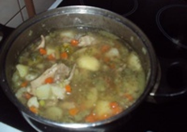 Fotografia przedstawiająca zupa jarzynowa