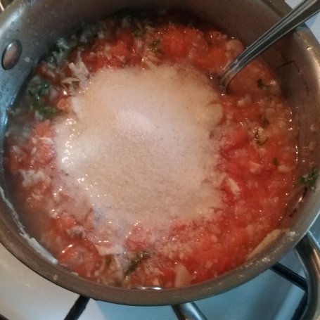 Krok 4 - Zupa kalafiorowa na króliku z grysikiem foto