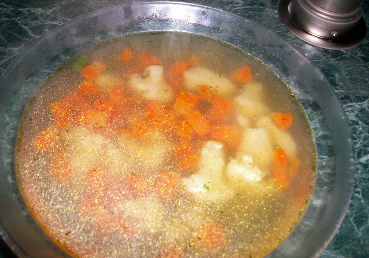 zupa kalafiorowa na rosole foto
