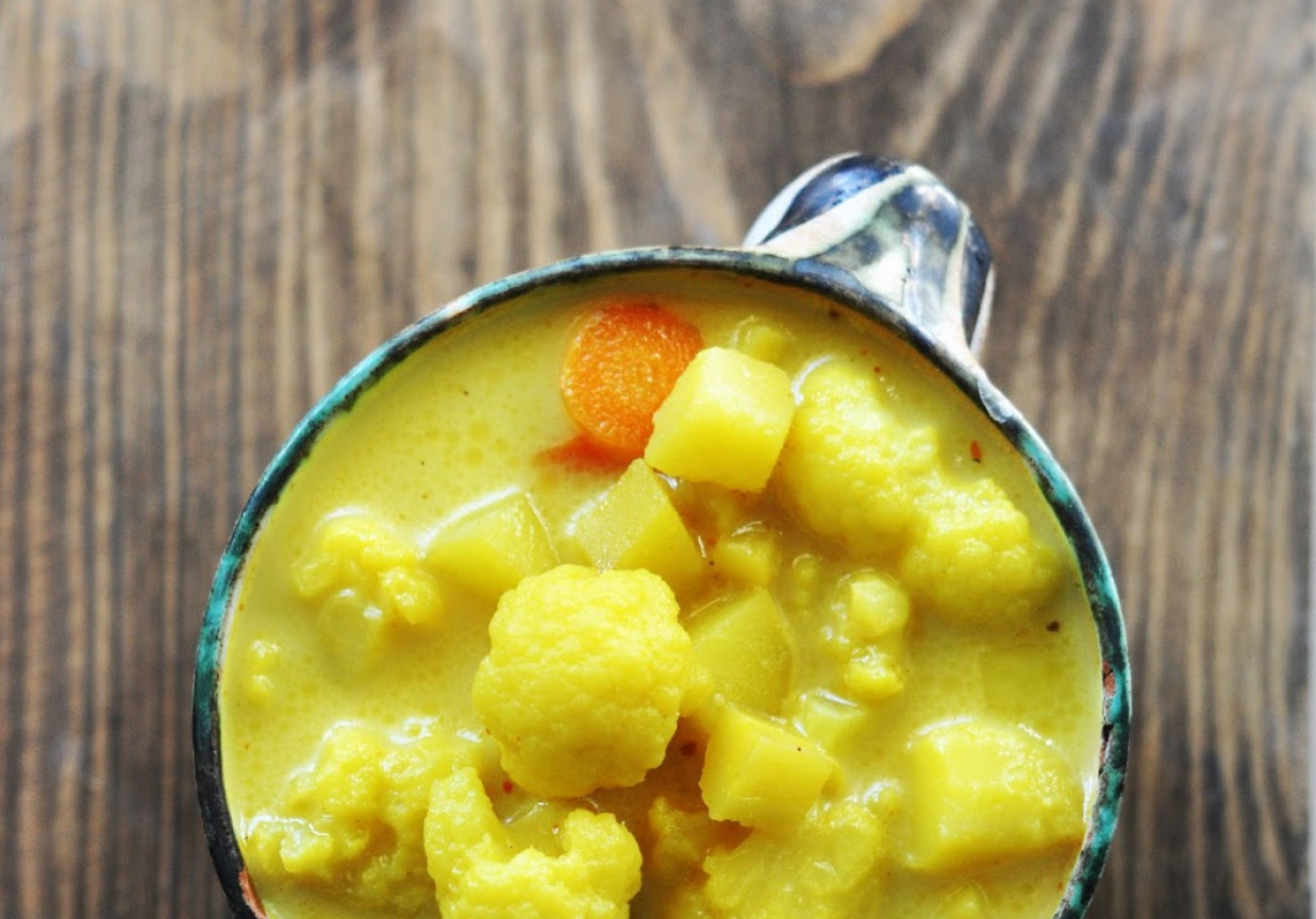 Zupa kalafiorowa z curry foto