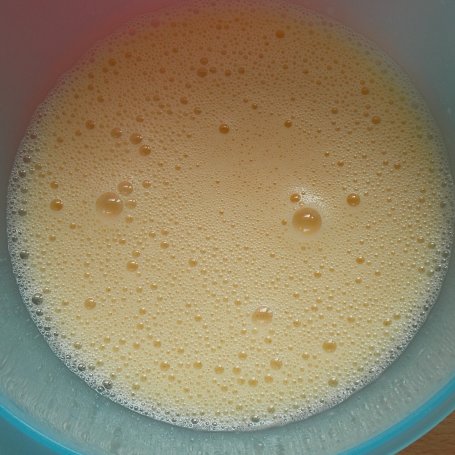 Krok 3 - Zupa kalafiorowa z lanymi kluseczkami foto