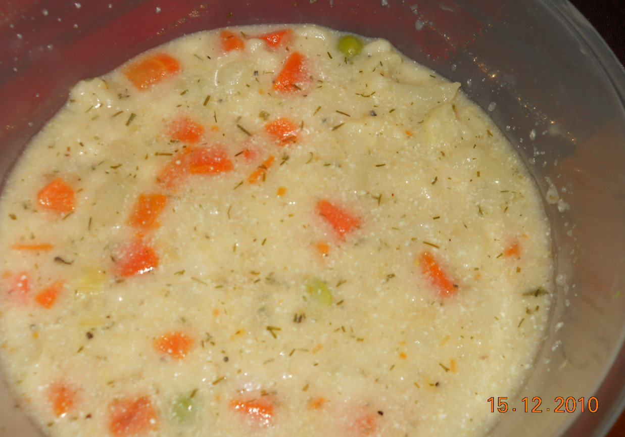 zupa kalafiorowa z marchewką foto