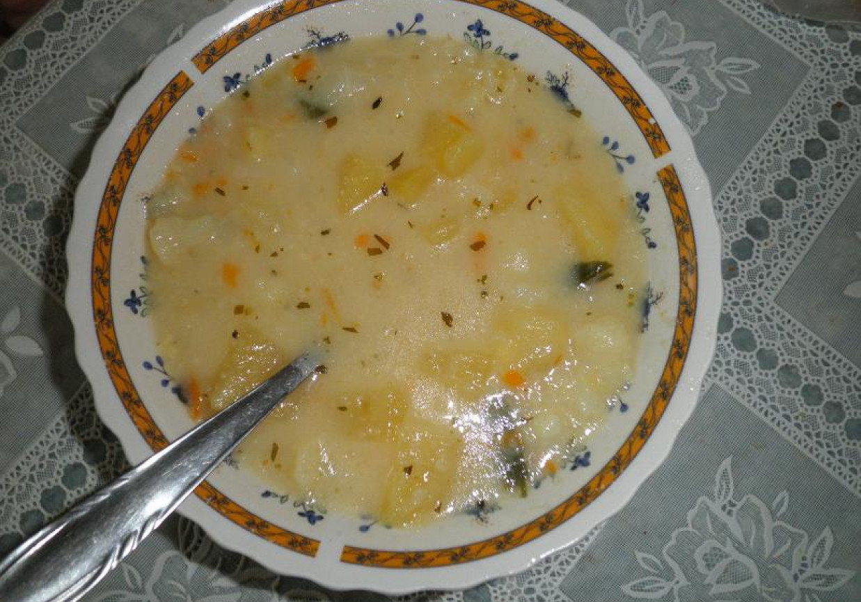 zupa kalafiorowa foto