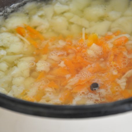 Krok 4 - zupa kalafiorowa foto