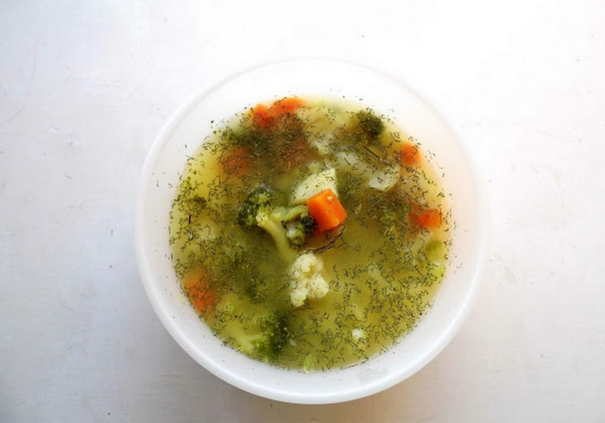 Zupa kalafiorowo brokułowa foto