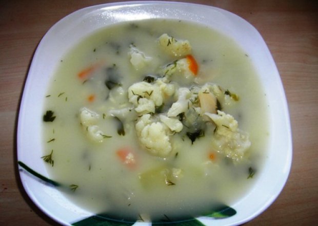 Fotografia przedstawiająca Zupa kalafiorowo - koperkowa