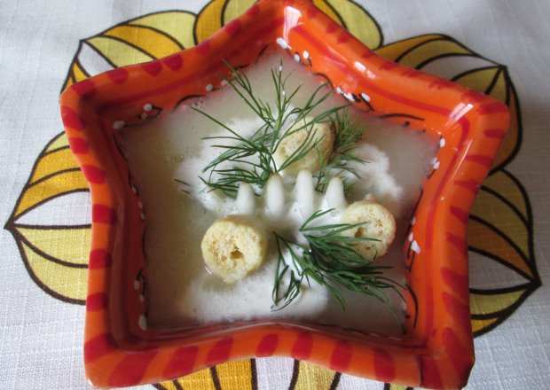 Fotografia przedstawiająca Zupa kalarepkowa –kremowa