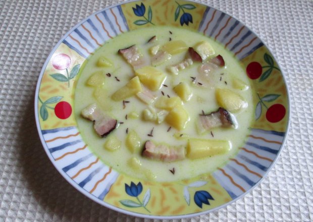 Fotografia przedstawiająca Zupa kartoflana na mleku