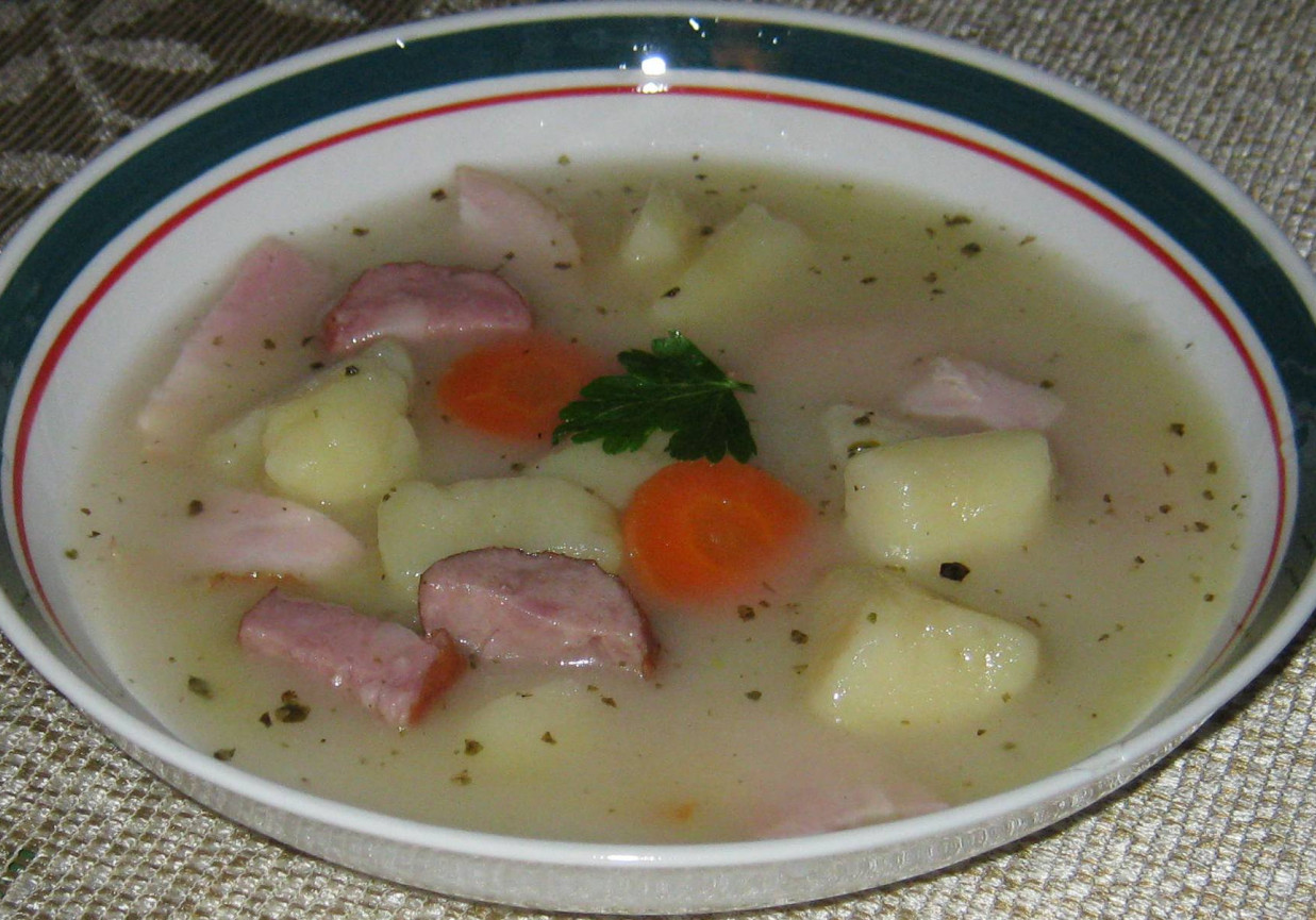 Zupa kartoflana foto
