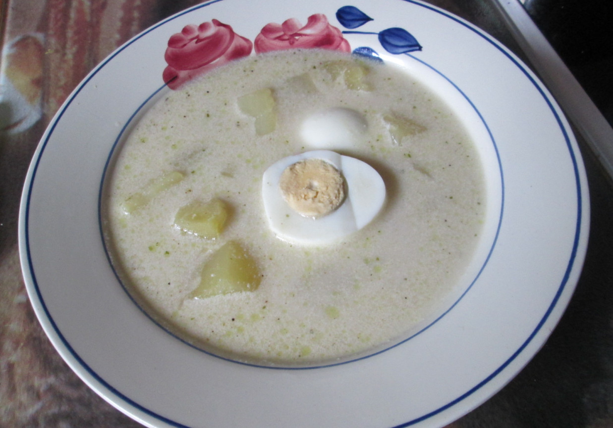 Zupa kminkowo- ziemniaczana z jajkiem foto