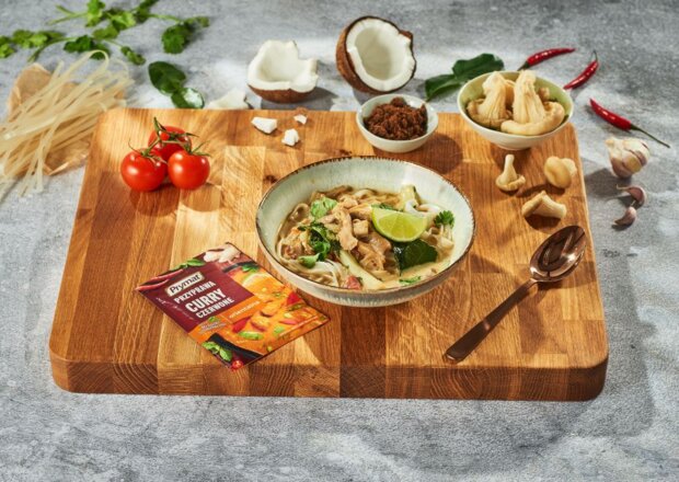 Fotografia przedstawiająca Zupa kokosowa tom kha, DS XXIII, odc. 16