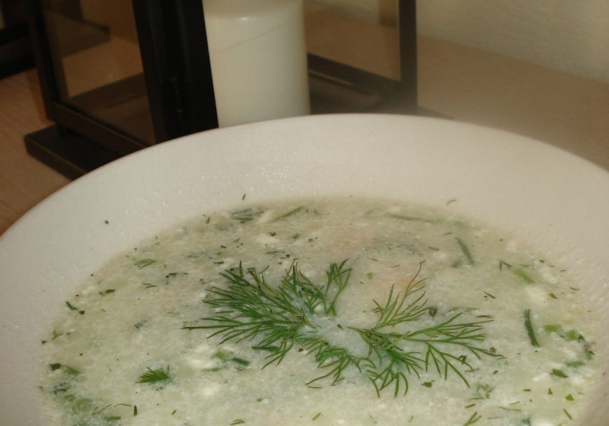 Zupa koperkowa z ziemniakami i mlekiem foto