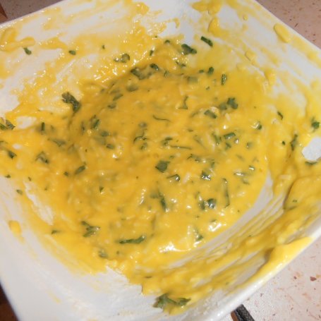 Krok 4 - Zupa- krem dyniowy z kluseczkami serowymi foto