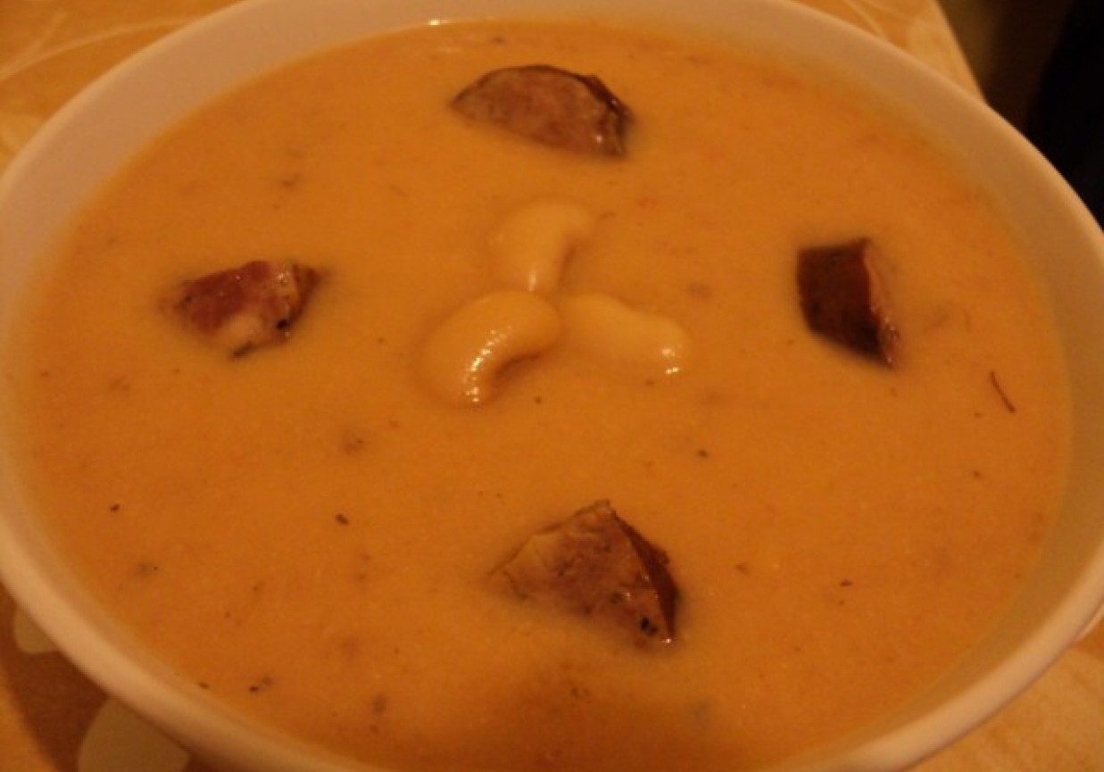 Zupa krem fasolowa foto