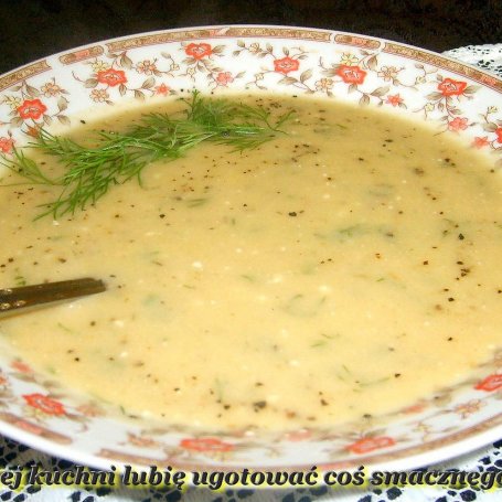 Krok 5 - zupa krem kalafiorowo-kalarepkowy-pomidorowy... foto