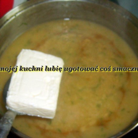 Krok 4 - zupa krem kalafiorowo-kalarepkowy-pomidorowy... foto