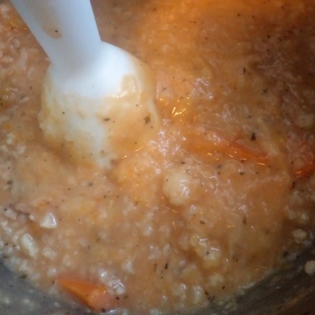 Krok 7 - Zupa krem kalfiorowo-dyniowa z ryżem i przecierem pomidorowym :) foto