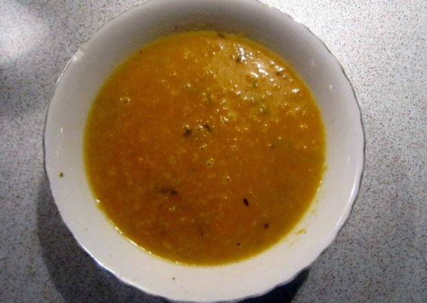 Fotografia przedstawiająca zupa krem marchewkowa