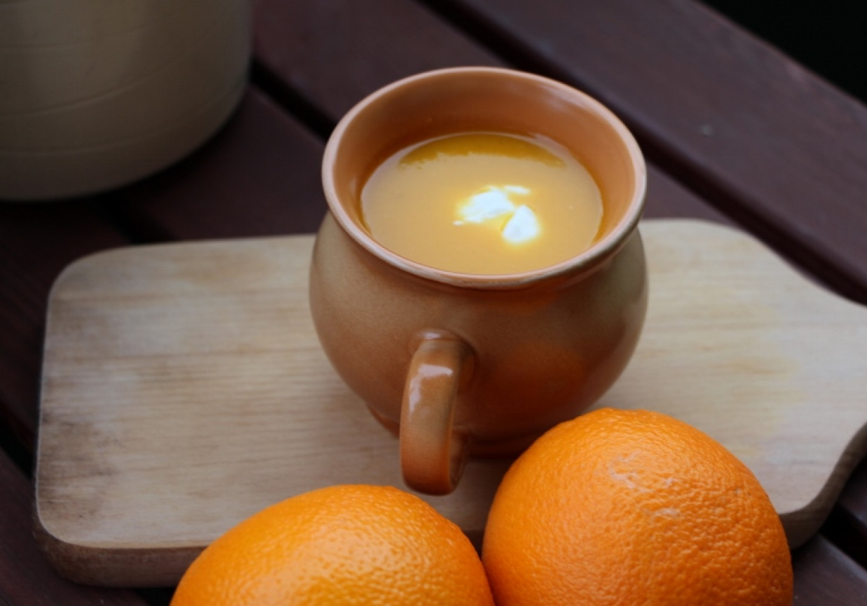 Zupa krem marchwiowo pomarańczowa foto