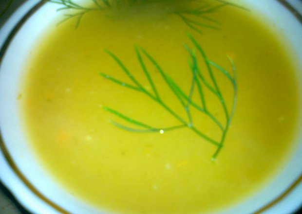 Fotografia przedstawiająca zupa krem ogórkowa