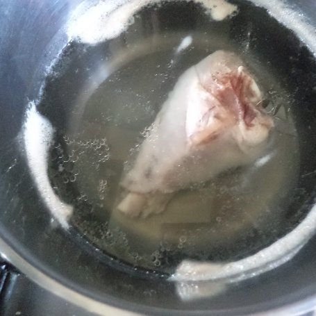 Krok 1 - Zupa krem paprykowa -z ziemniakami i ryżem..zaserowawana  z groszkiem ptysiowym  :) foto