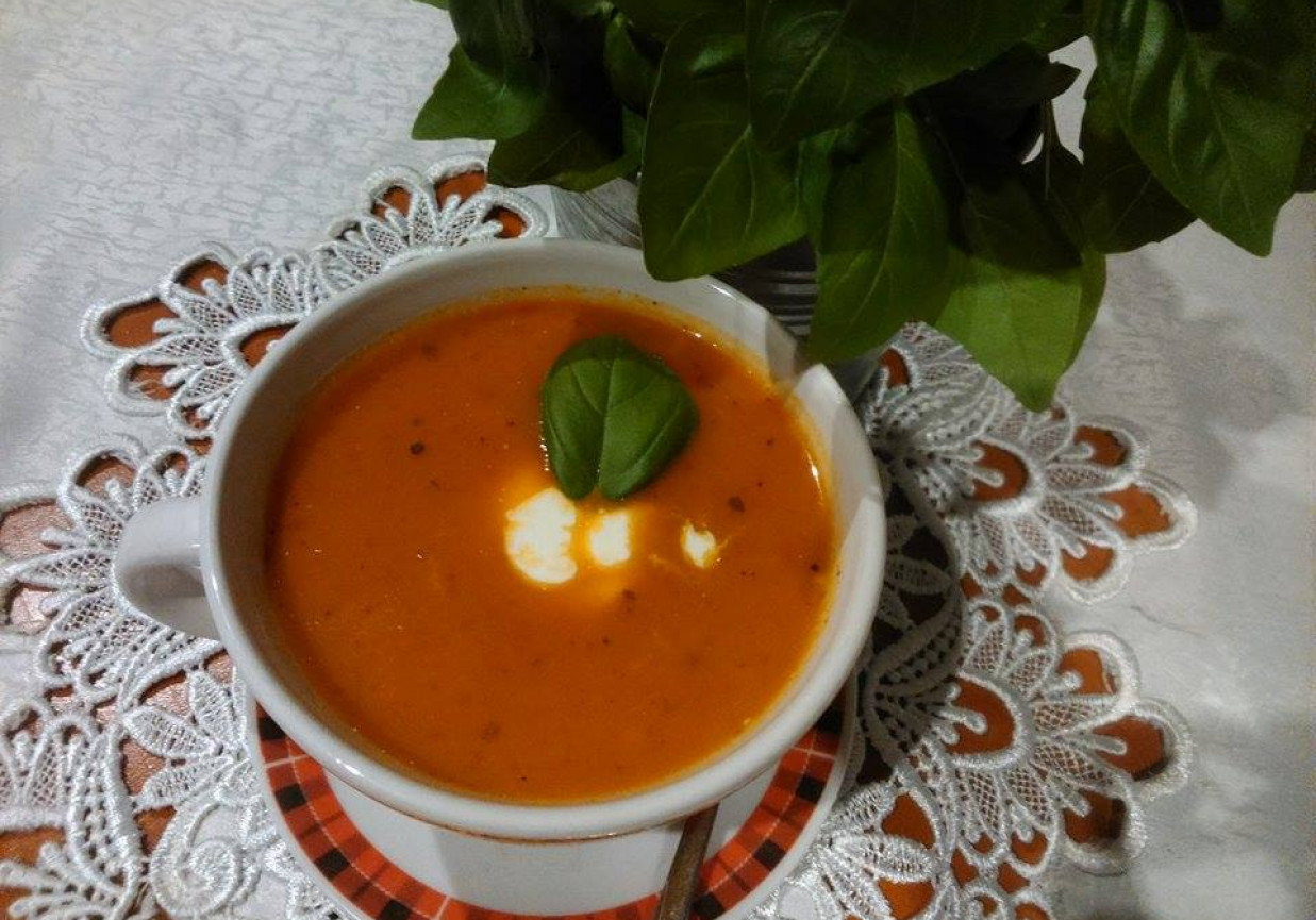 Zupa krem paprykowo pomidorowy foto