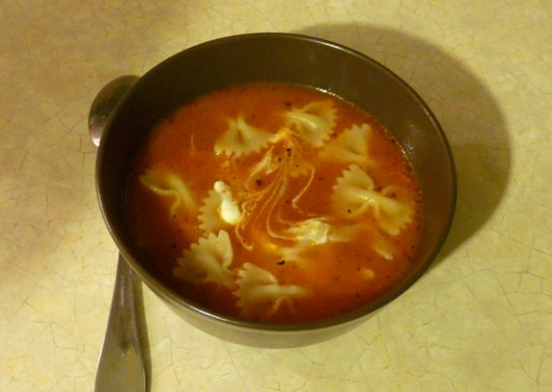 Fotografia przedstawiająca Zupa krem pomidorowa