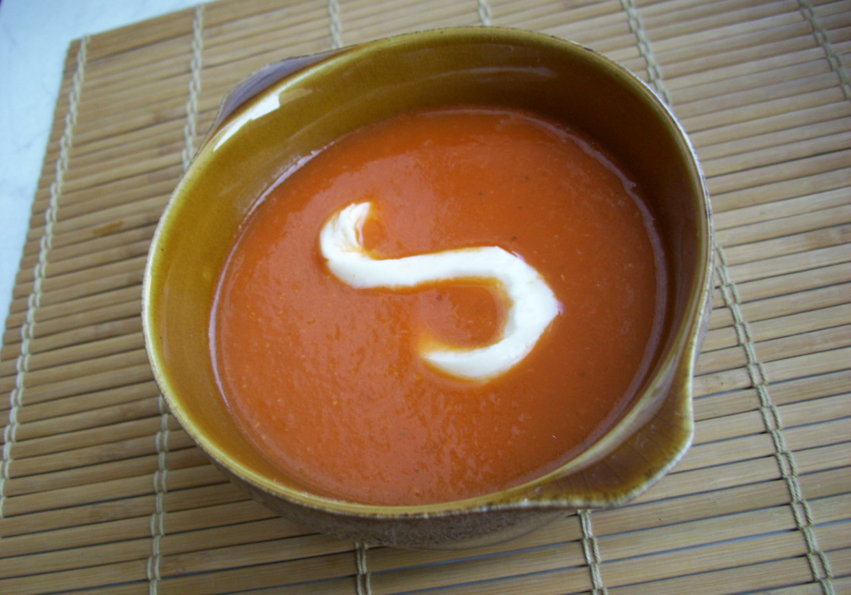 Zupa-krem pomidorowa foto