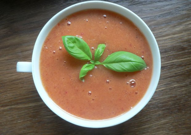 Fotografia przedstawiająca Zupa krem pomidorowa